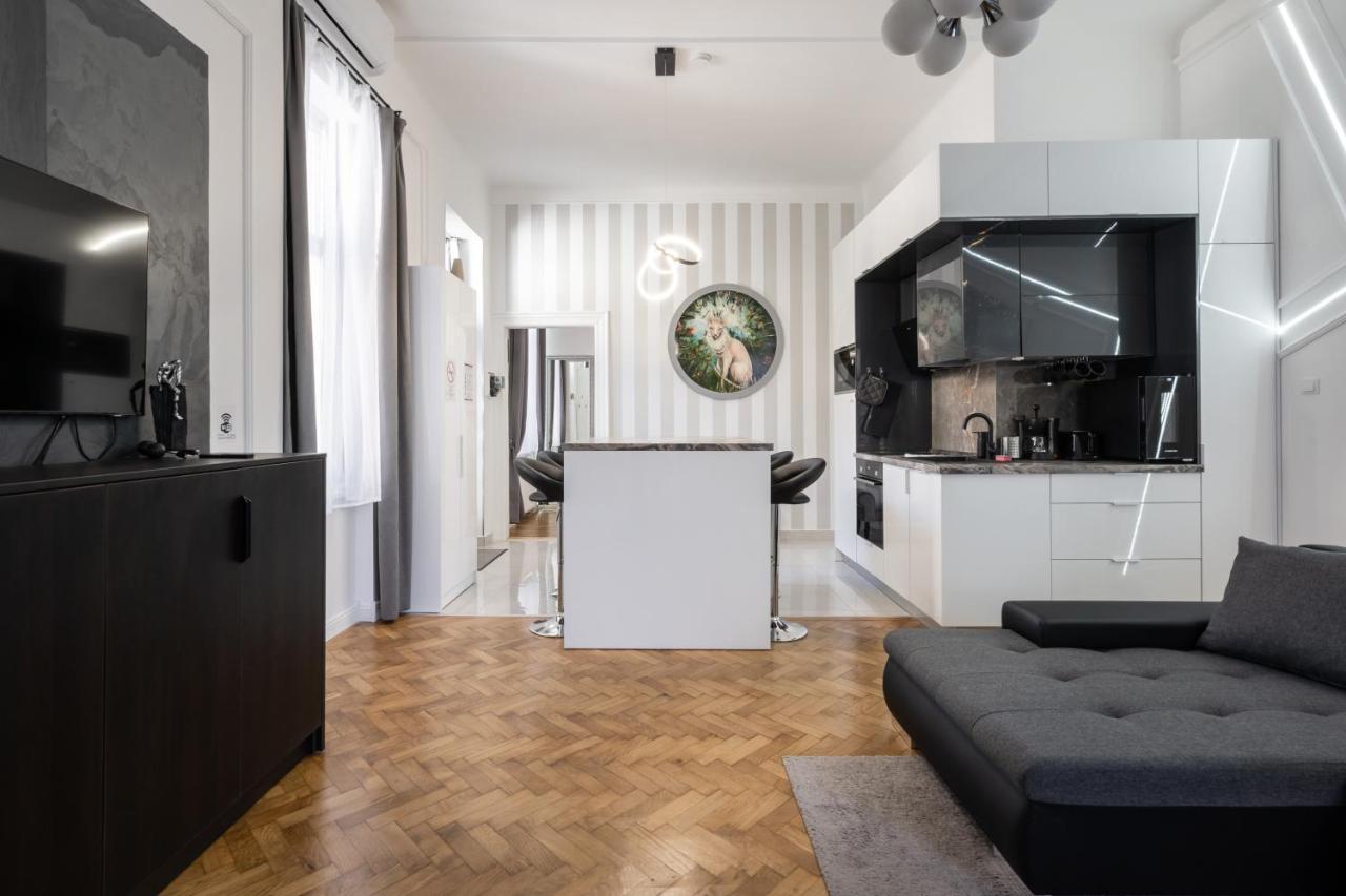 Galaxy Cube Apartment Budapest Exterior photo