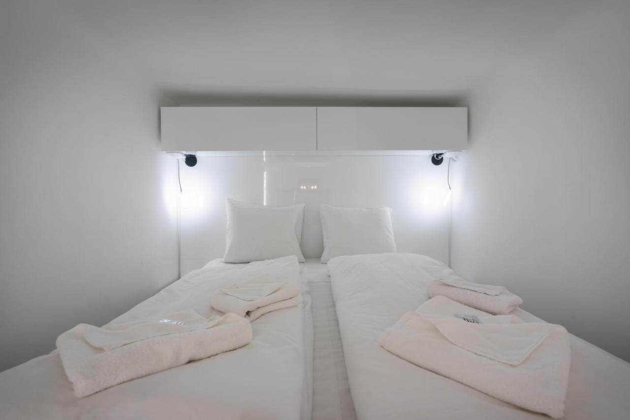 Galaxy Cube Apartment Budapest Exterior photo